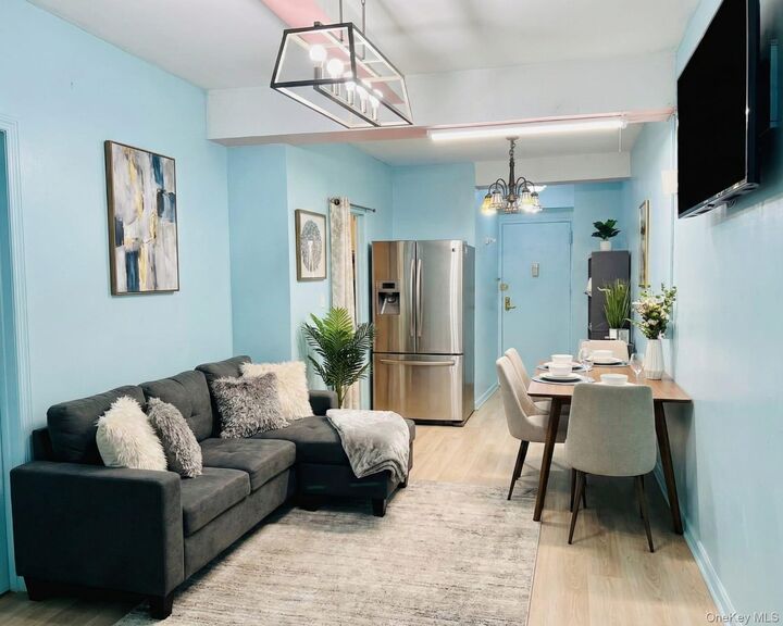 Property Photo:  1558 Unionport Road 5H  NY 10462 