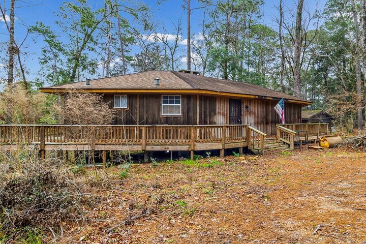 Property Photo:  1542 Hillbilly Heaven  TX 77351 