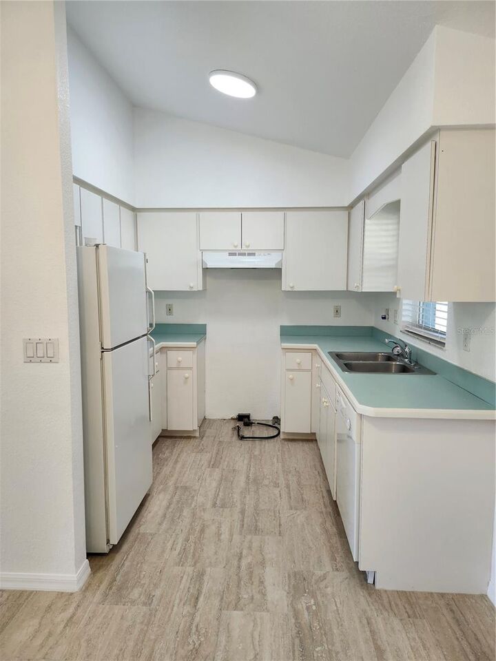 Property Photo: 26525 Nordic Way FL 33983