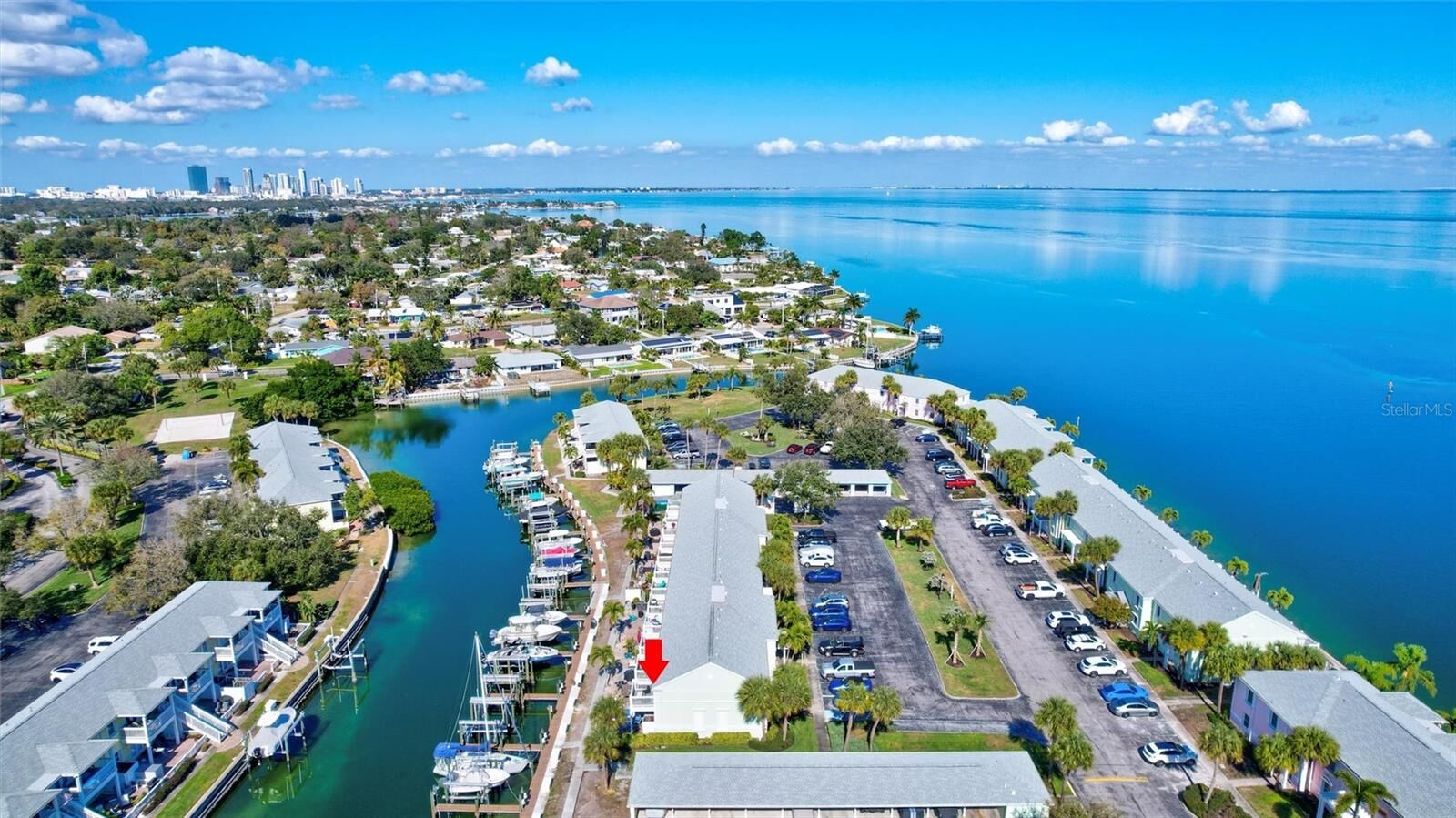 Property Photo:  4799 Coquina Key Drive SE  FL 33705 