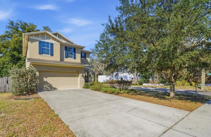 Property Photo:  12330 N Rome Avenue  FL 33612 