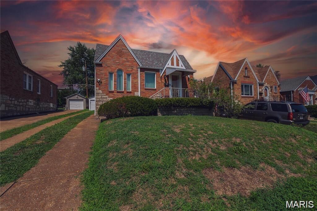 Property Photo:  317 Tacoma Drive  MO 63125 