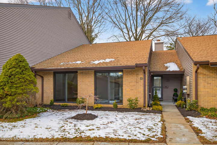 Property Photo:  33 Claremont Court  NJ 07701 
