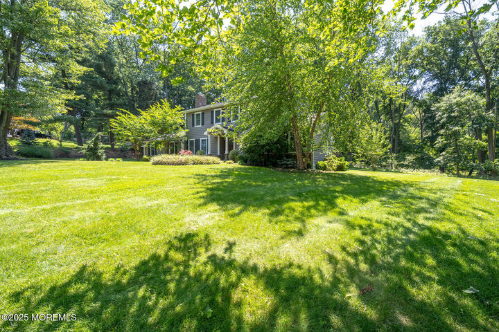 Property Photo:  5 Wedgewood Lane  NJ 07733 