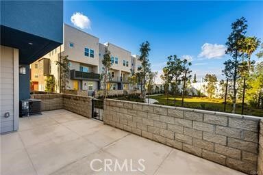 Property Photo:  1627 W Lincoln Avenue 101  CA 92801 