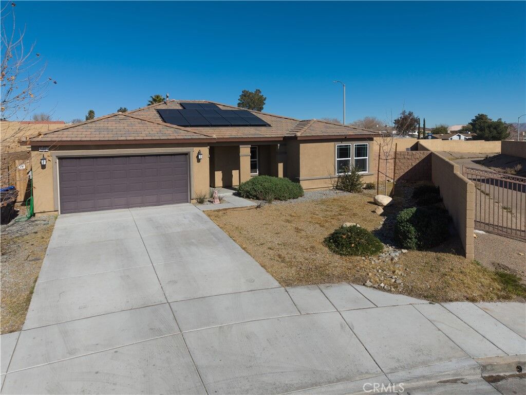 Property Photo: 16664 Hawks Hill CA 92395