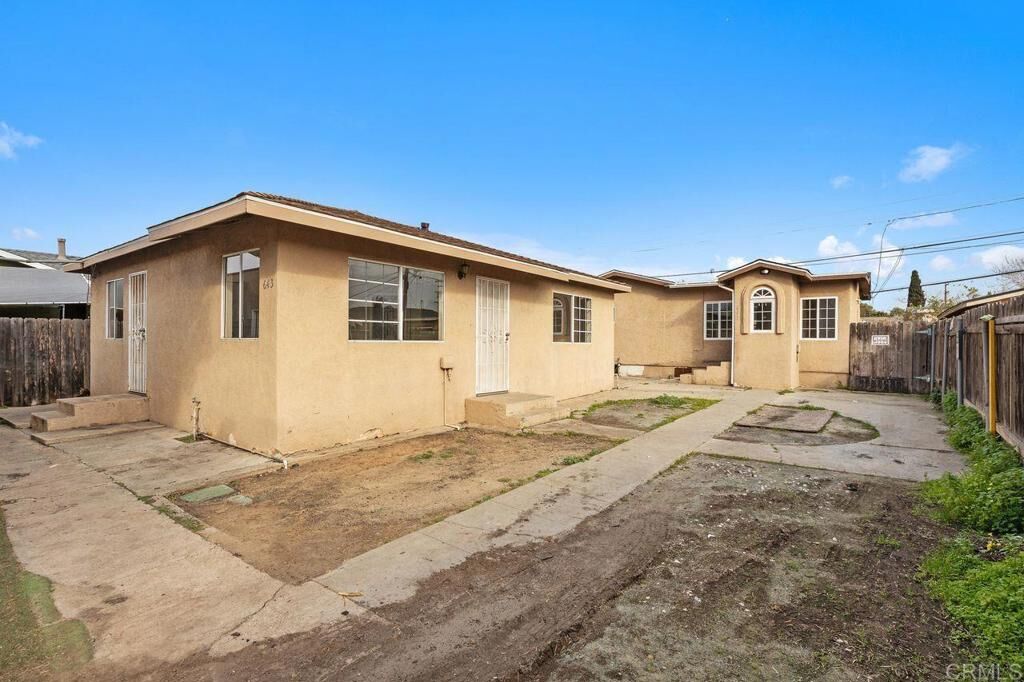 Property Photo:  639 43 Morrison Street  CA 92102 