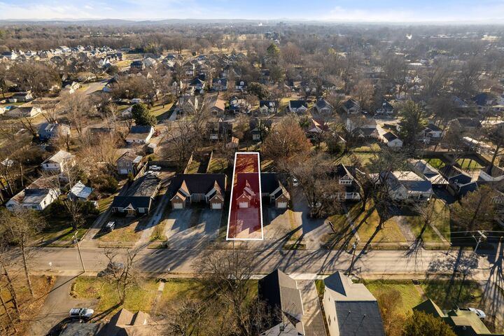 Property Photo:  824 N Maple St  TN 37130 