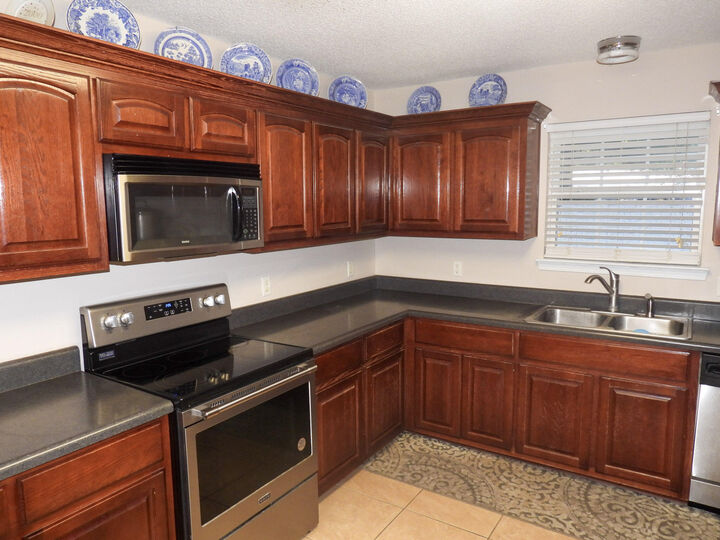 Property Photo:  1650 Lady Lane  FL 32531 