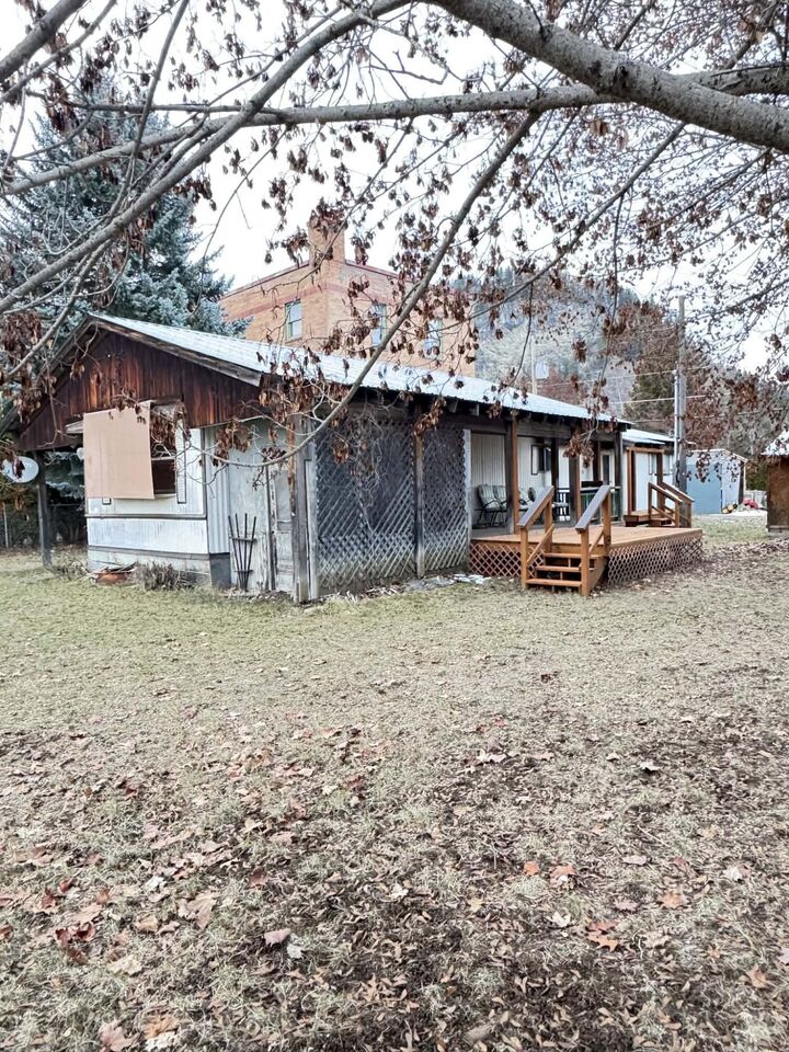 Property Photo: 107 E 4th Ave WA 99153