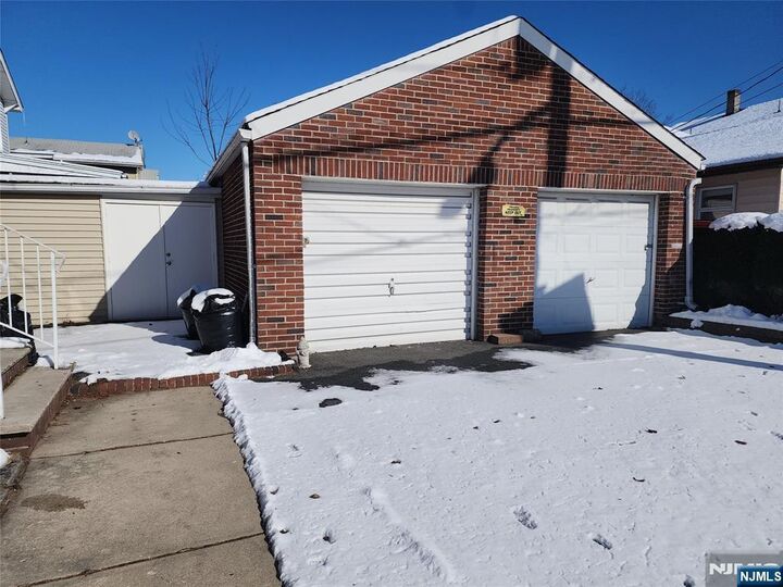 Property Photo: 752 Ridge Road NJ 07071