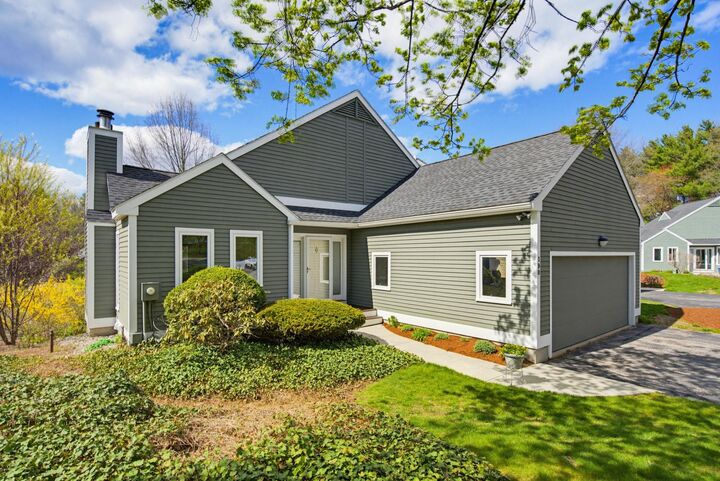 Property Photo:  190 Chase Way  NH 03104 
