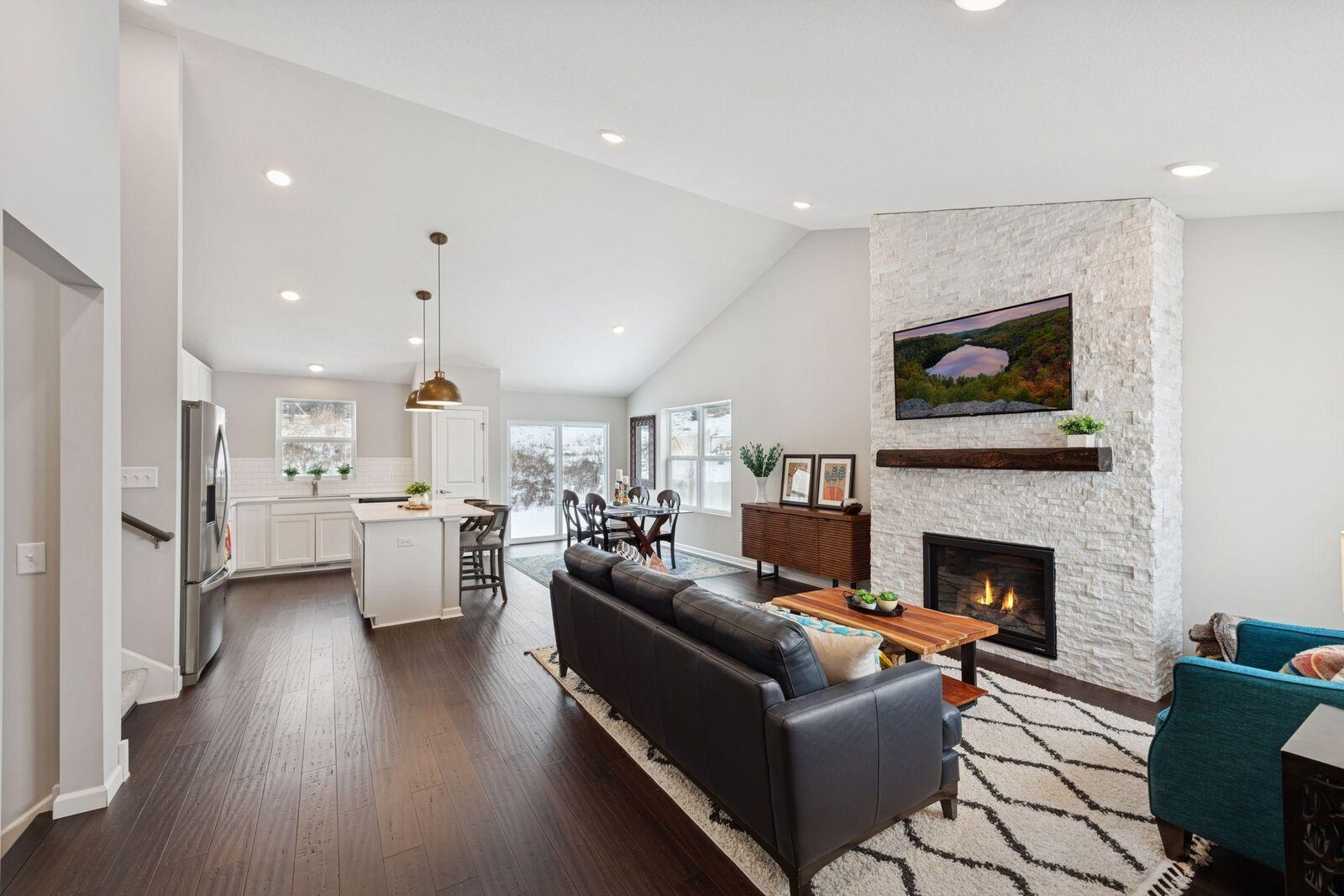 Property Photo:  1106 Meadow Lane  MN 55387 