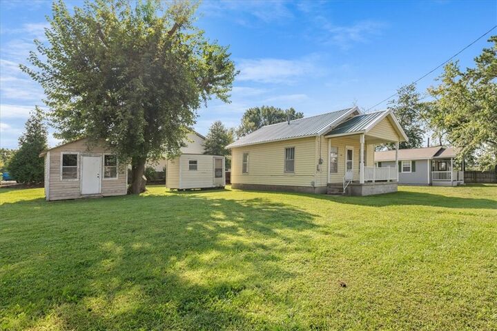 Property Photo:  1201 I Street  AR 72712 