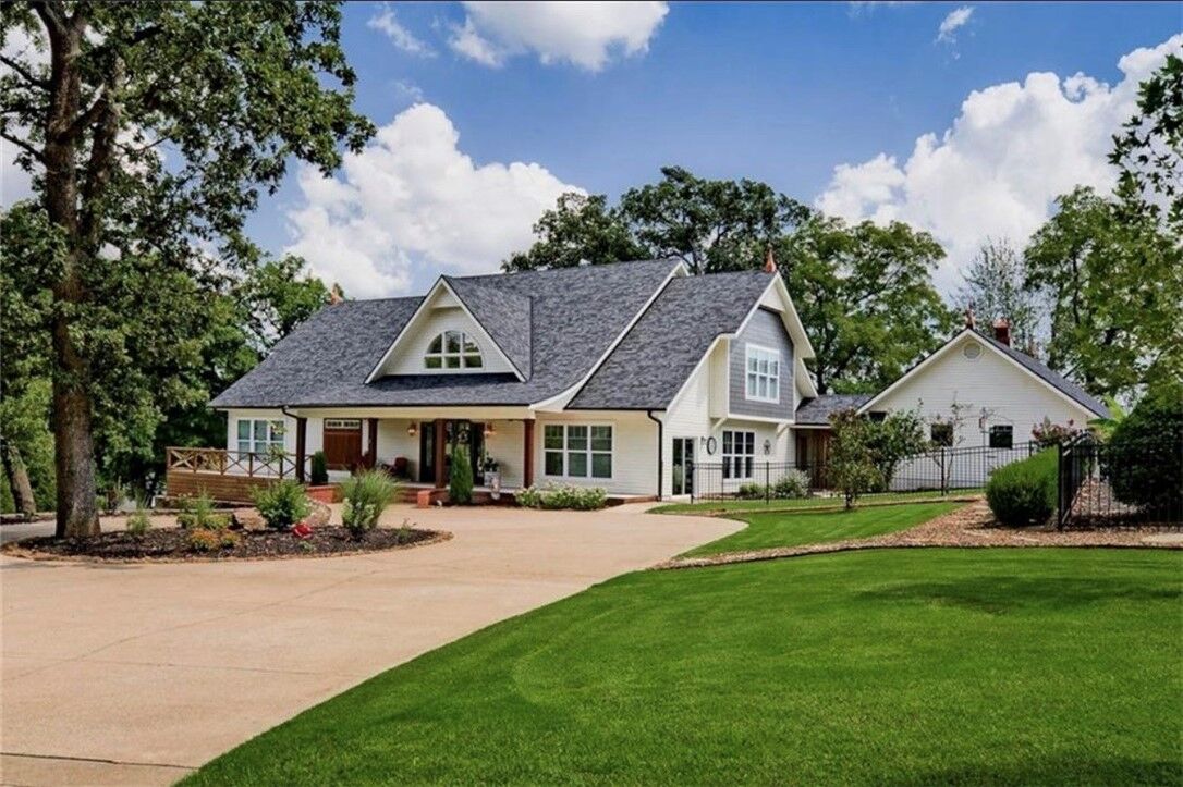 Property Photo:  507 Chattin Circle  AR 72713 