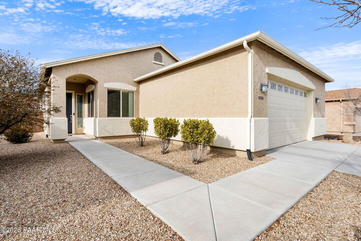 Property Photo: 5820 N Elton Place AZ 86314