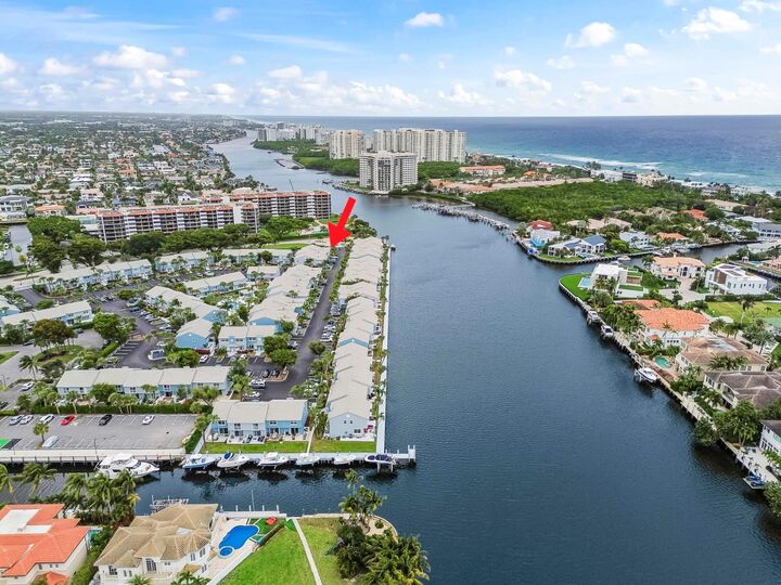 Property Photo: 866 E Jeffery Street FL 33487