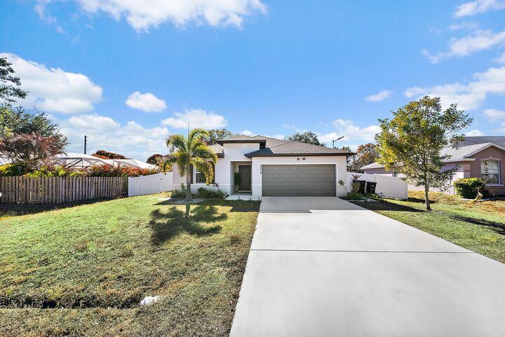 Property Photo:  2574 SW Cameo Boulevard  FL 34953 