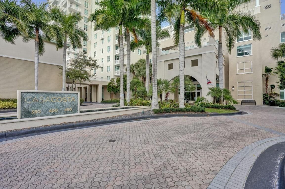 Property Photo:  450 N Federal Highway 902  FL 33435 