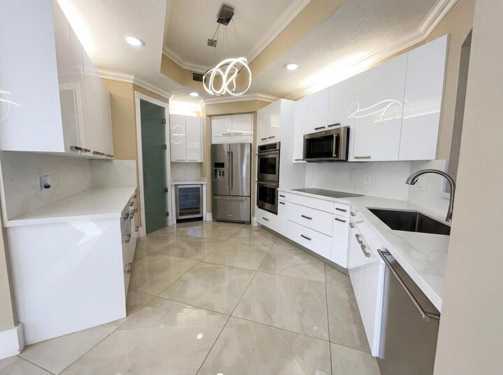 Property Photo:  321 SW 159th Drive  FL 33027 