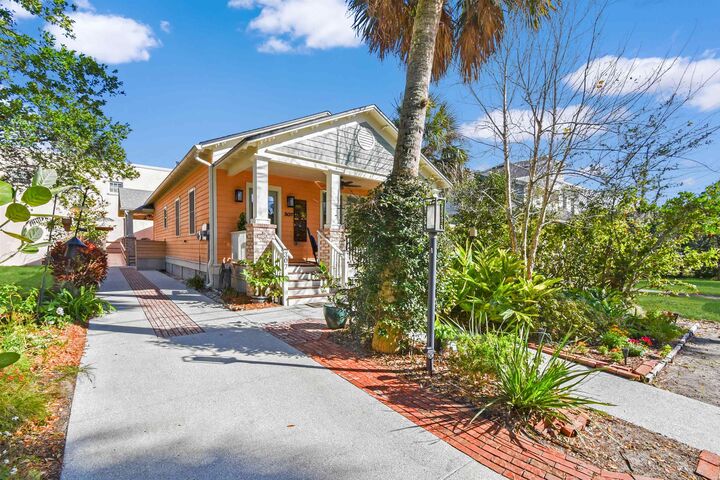 Property Photo:  307 Saint George St  FL 32084 