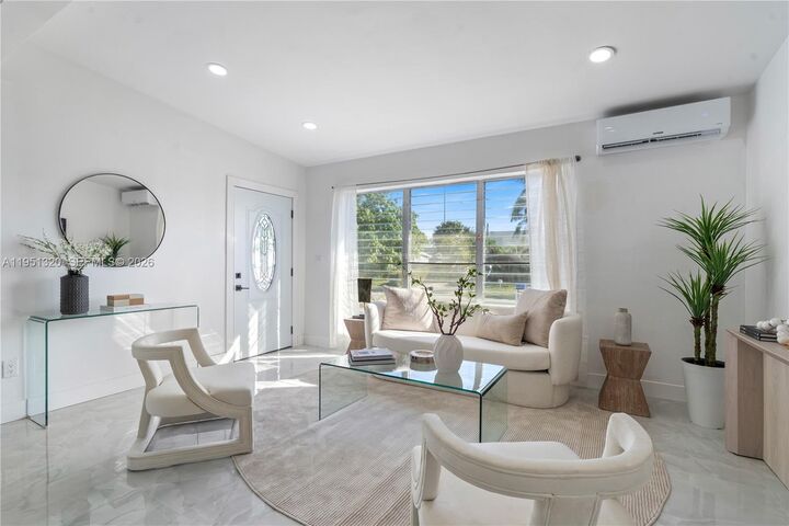 Property Photo: 4041 NE 15th Ter FL 33064