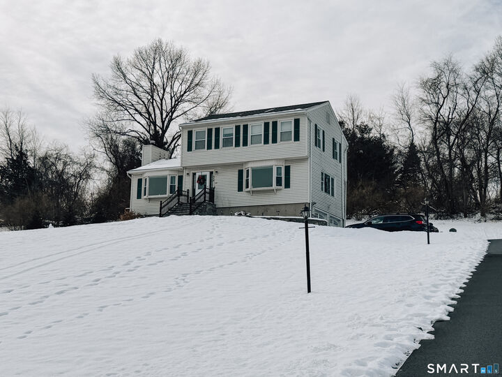 Property Photo:  24 Deer Run Drive  CT 06483 