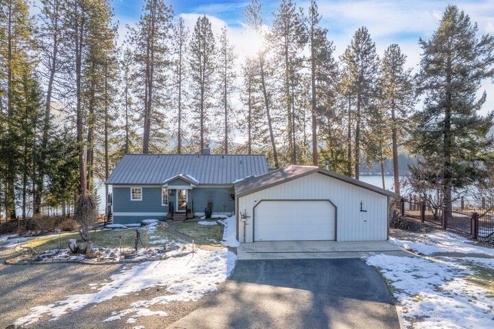 Property Photo:  101 Greggs Rd  WA 99156 