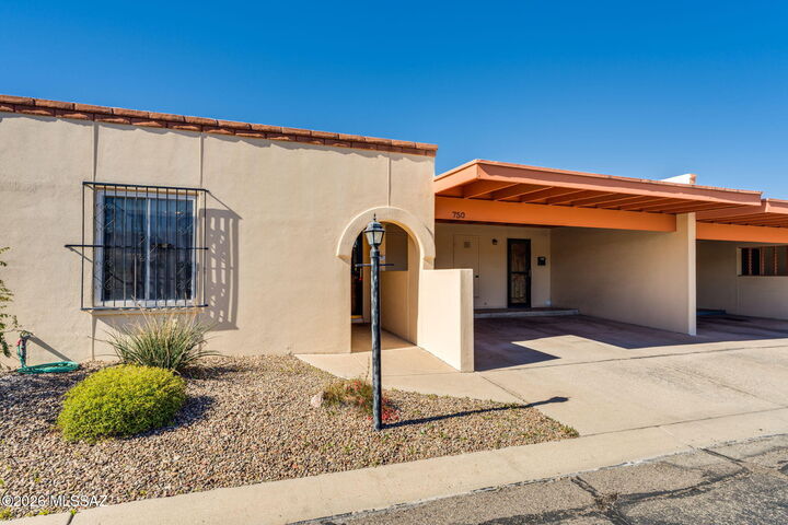 Property Photo:  750 S Calle Del Sol  AZ 85710 