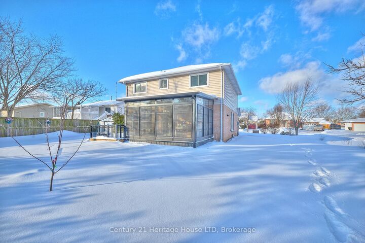 Property Photo:  3722 Sussex Lane  ON L0S 1S0 