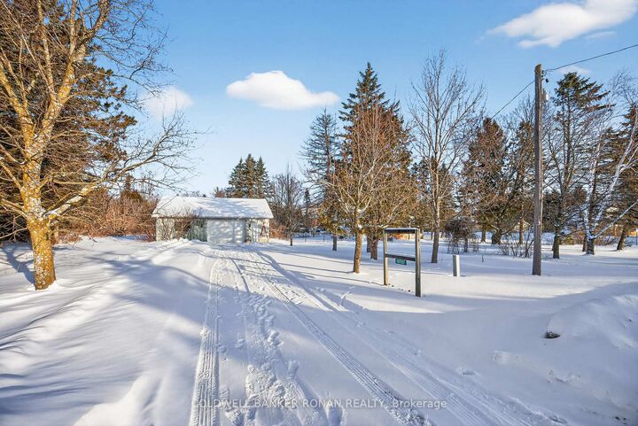 Photo de la propriété: 667287 20 Side Road ON L9V 0V6
