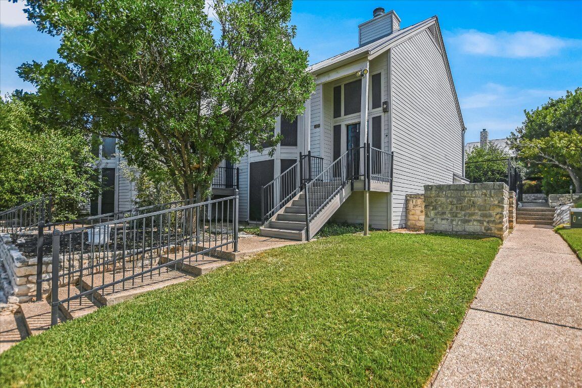 Property Photo: 169 World Of Tennis Square 169 TX 78738