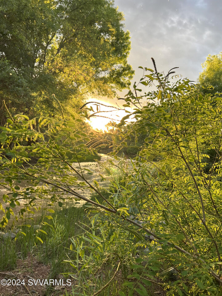 Property Photo:  487 E Quarterhorse Lane  AZ 86322 