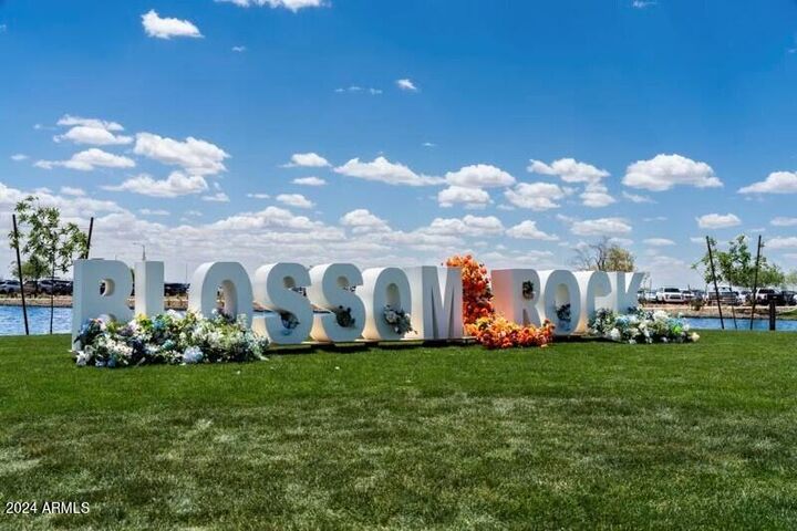 Property Photo:  659 W Fremont Pass  AZ 85120 