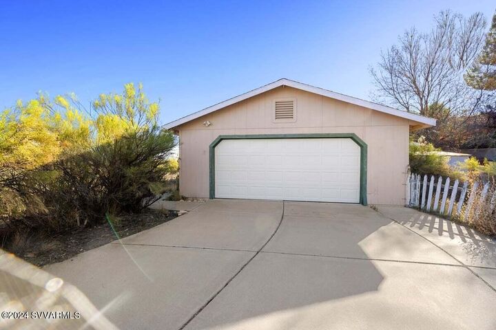 Property Photo:  977 E Cherry Hills  AZ 86326 