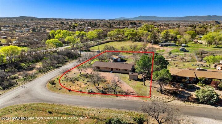 Property Photo:  780 S Louise Lane  AZ 86325 