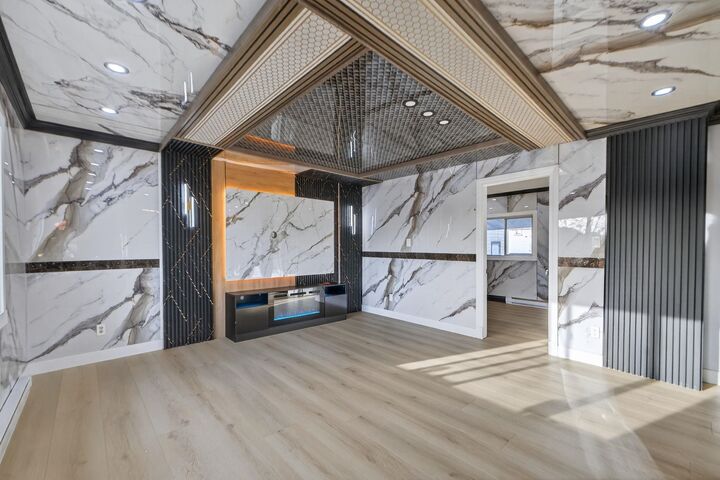 Property Photo:  803 Ewen Avenue  BC V3M 5C6 