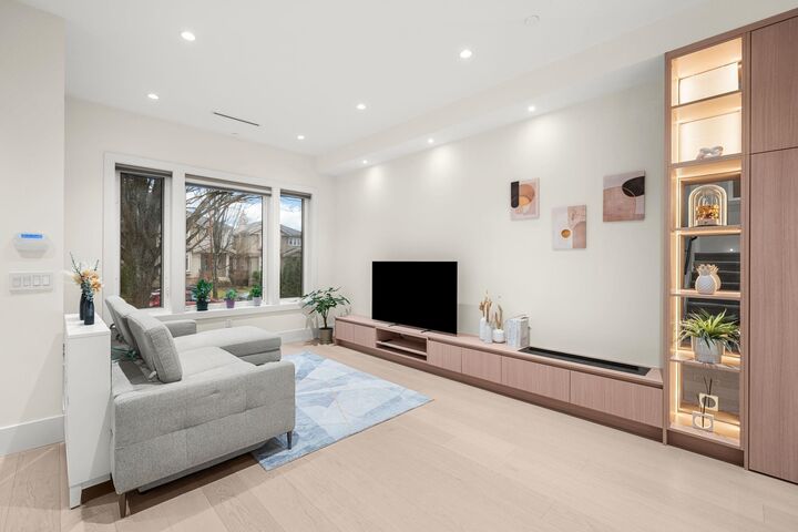 Property Photo:  7851 Cartier Street  BC V6P 4T3 