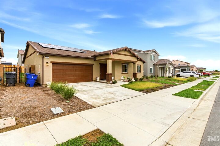 Property Photo: 6005 Cuzco Way CA 93306