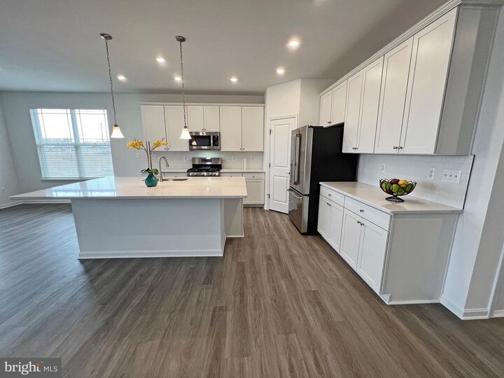 Property Photo:  114 Austrian Pine Court  DE 19709 