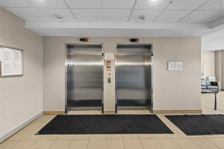 Property Photo:  100 Creek Bend Road  MB R2N 0G1 