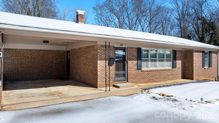 Property Photo: 335 Eastview Place NW NC 28645