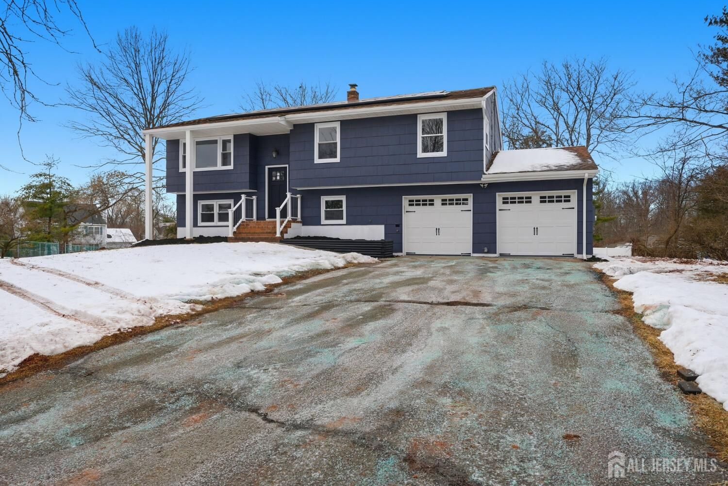 Property Photo:  12 Thornton Lane  NJ 08854 