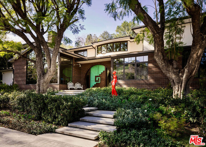 Property Photo:  16001 Woodvale Rd  CA 91436 