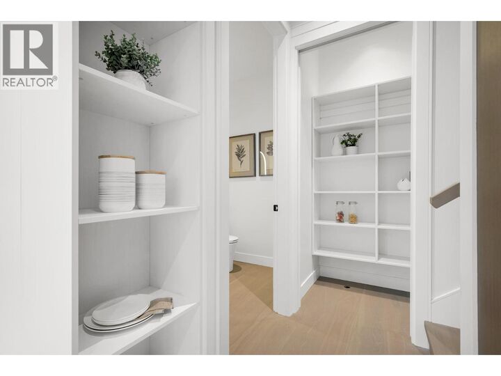 Property Photo:  4023 West 18th Avenue 2  BC V6S 1B9 