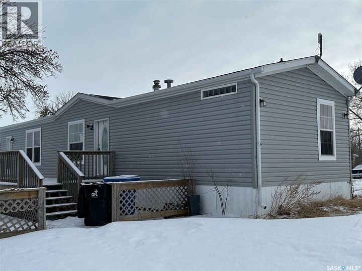 Property Photo:  267 Hanson Avenue  SK S0C 1P0 