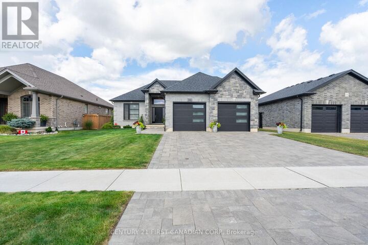 Photo de la propriété:  16 Foxborough Place  ON N0M 2P0 