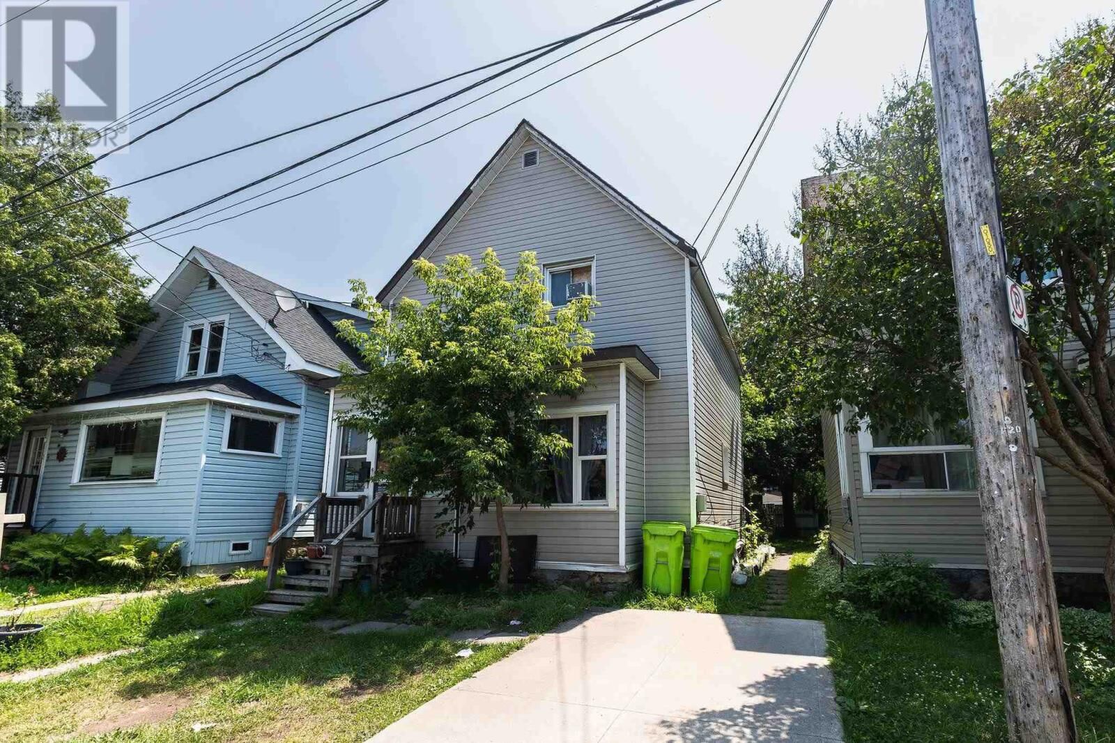 Photo de la propriété: 22 Blucher St ON P6A 2V4