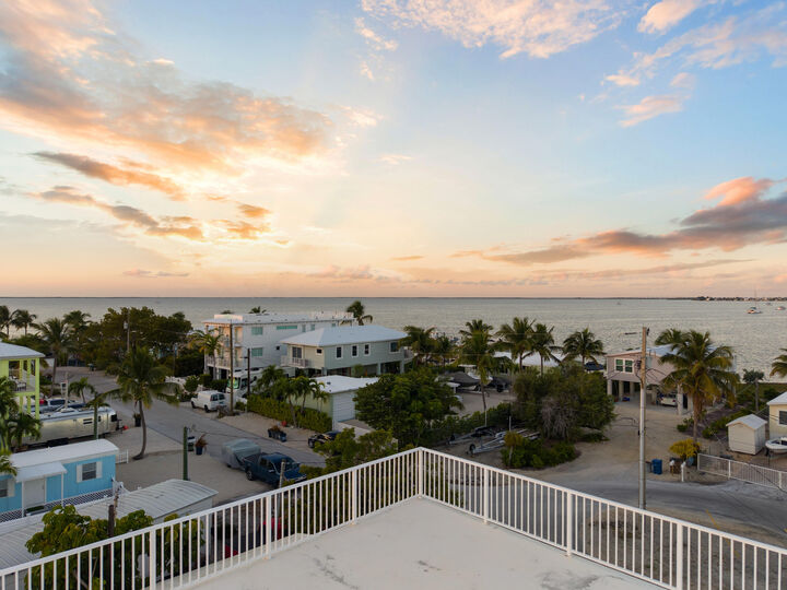 Property Photo: 1305 Calder Road FL 33037