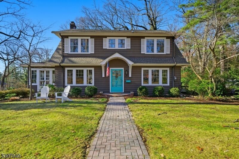 Property Photo:  423 Essex Ave  NJ 07005 